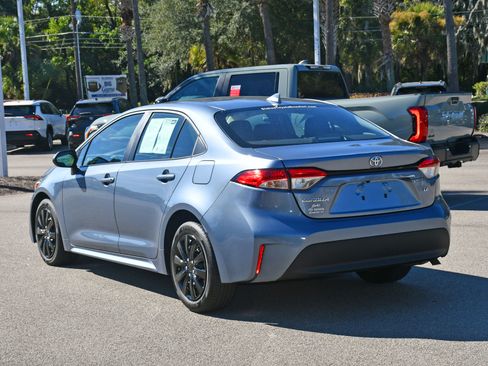 Used 2024 Toyota Corolla LE image 4