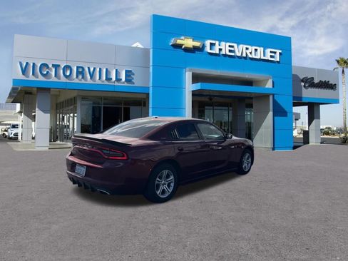 Used 2022 Dodge Charger SXT RWD image 5