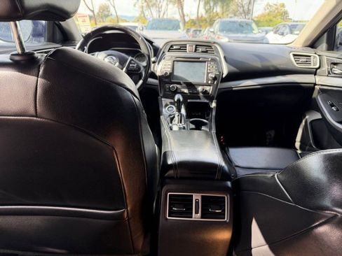 Used 2018 Nissan Maxima 3.5 SV image 26
