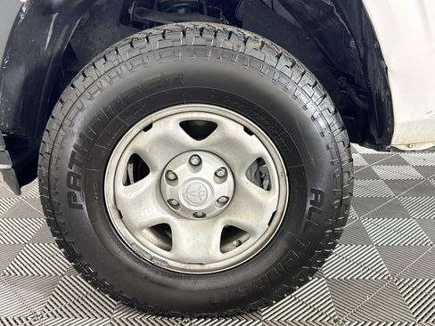 Used 2022 Toyota Tacoma SR RWD image 33