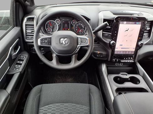 New 2026 RAM 2500 Big Horn AWD/4WD image 4