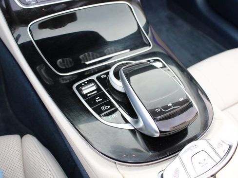 Used 2018 Mercedes-Benz E 400 4MATIC Cabriolet image 26