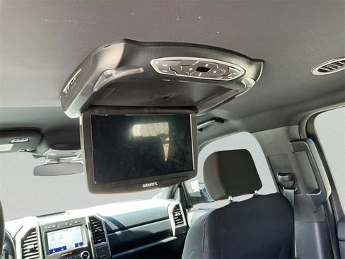 Used 2020 Ford Expedition XLT image 31