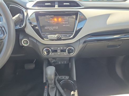 Used 2021 Chevrolet TrailBlazer LT w/ Convenience Package image 14