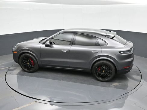 Certified 2024 Porsche Cayenne S AWD/4WD image 27