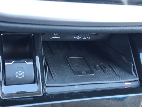 Used 2020 Subaru Outback Limited w/ Popular Package #2 image 23