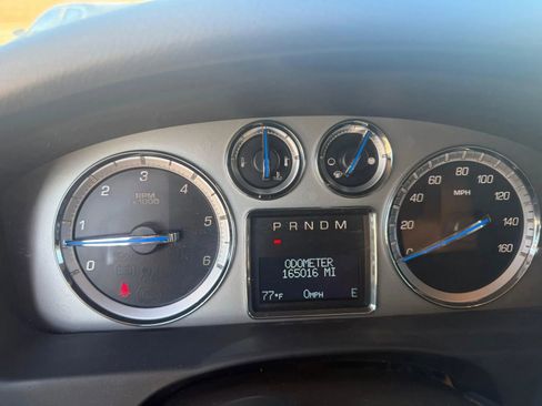 Used 2012 Cadillac Escalade ESV Premium image 26