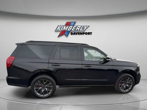 Used 2025 Ford Expedition Platinum w/ Stealth Performance Package AWD/4WD image 6