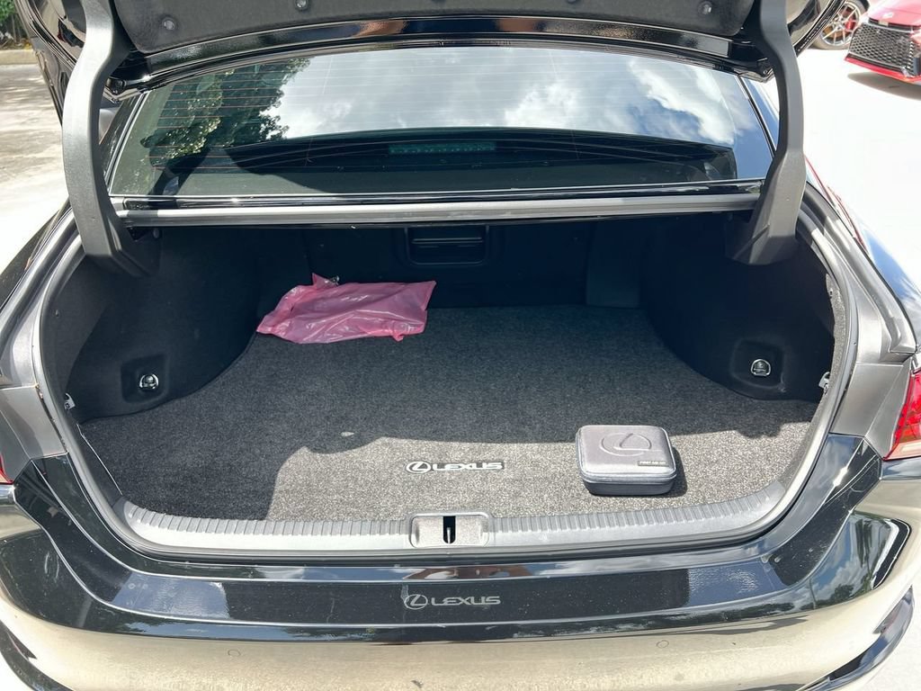 Certified 2024 Lexus ES 350 w/ Premium Package FWD image 21