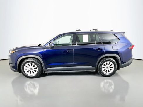 Used 2024 Toyota Grand Highlander AWD image 5