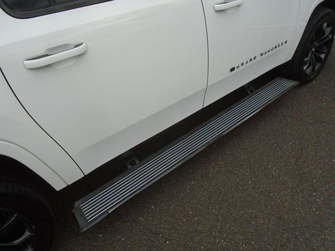 Used 2024 Jeep Grand Wagoneer L Series II w/ Quick Order Packagew 28T image 27