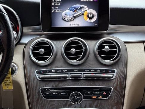 Used 2018 Mercedes-Benz C 300 Sedan image 16