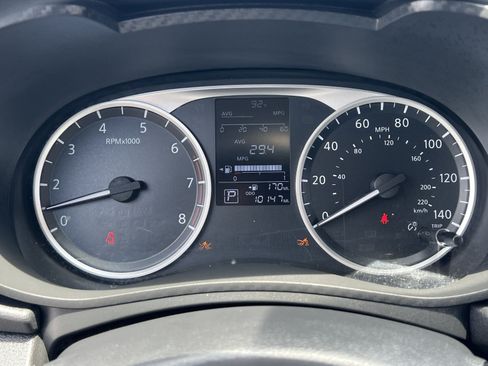 Used 2025 Nissan Versa S FWD image 16