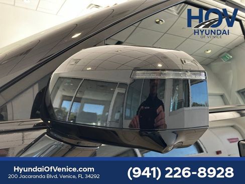 Used 2024 Hyundai Santa Fe Calligraphy image 11