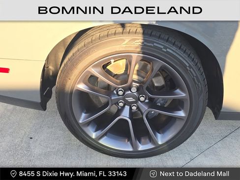 Used 2023 Dodge Challenger R/T Scat Pack w/ Plus Package image 5