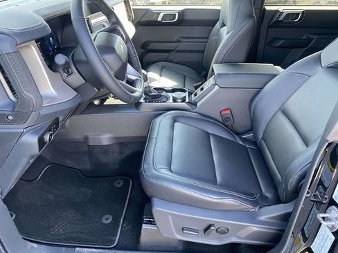New 2026 Ford Bronco Outer Banks AWD/4WD image 12