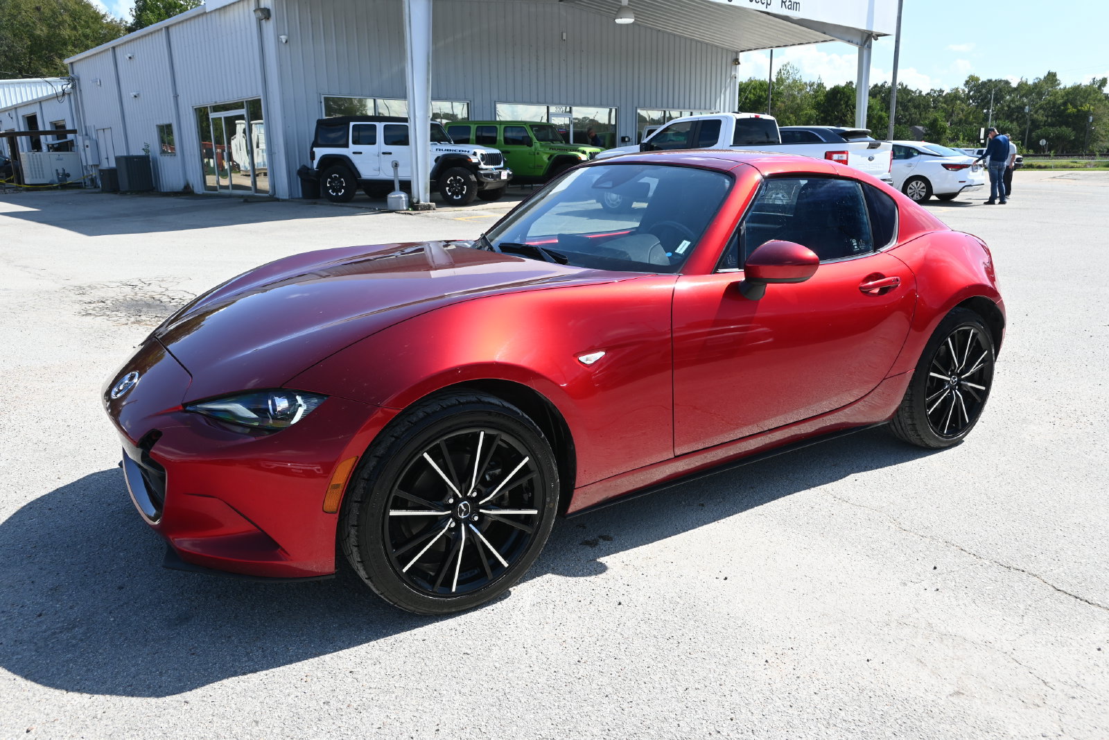 Used 2024 MAZDA MX-5 Miata RF Grand Touring RWD image 5
