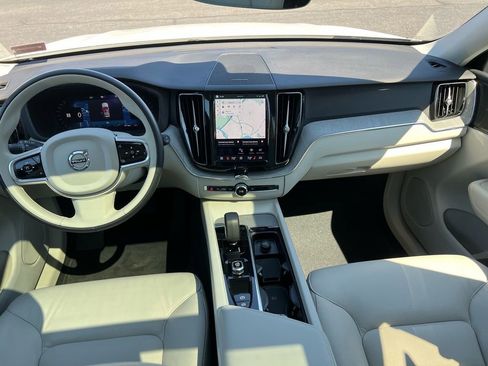 Certified 2023 Volvo XC60 B5 Plus AWD/4WD image 24