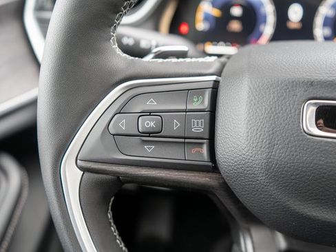 New 2025 Jeep Grand Cherokee Limited image 20