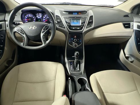 Used 2015 Hyundai Elantra SE w/ Option Group 02 FWD image 29