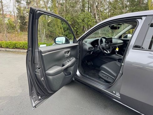 New 2026 Honda HR-V EX-L image 6