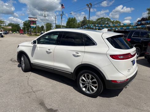 Used 2017 Lincoln MKC Select w/ Lincoln MKC Climate Package AWD/4WD image 4