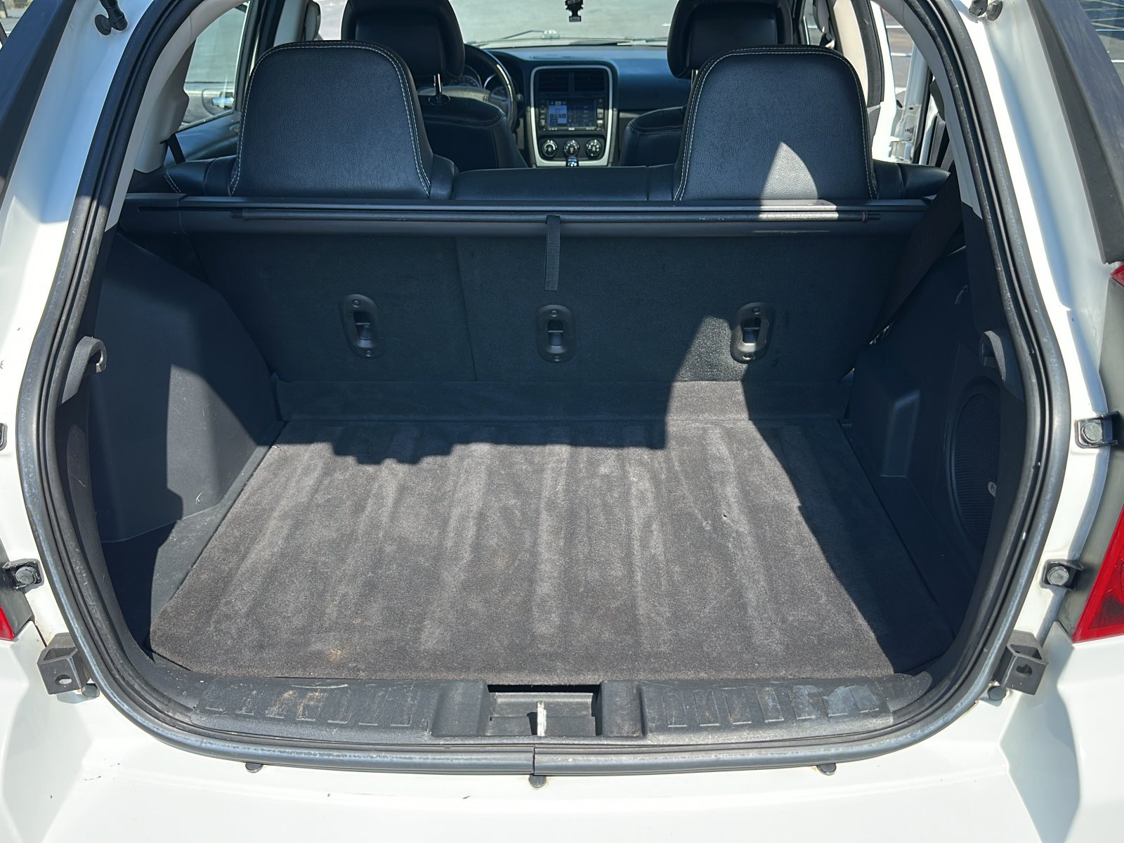 Used 2011 Dodge Caliber Uptown w/ Driver Convenience Group FWD image 26