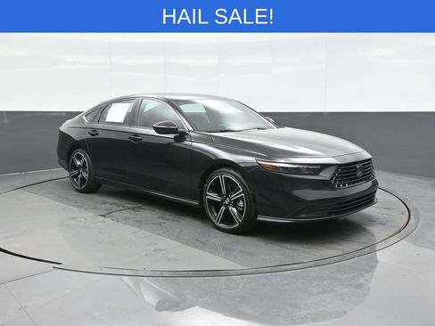 Used 2025 Honda Accord Sport image 1
