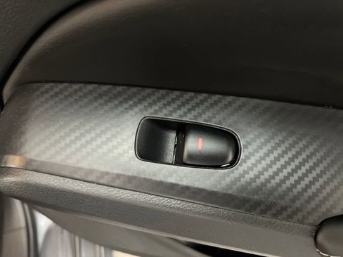 Used 2025 Nissan Altima 2.5 SV image 18