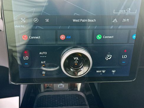 Used 2022 Ford Mustang Mach-E Select image 17