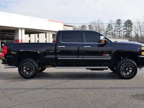 Used 2017 Chevrolet Silverado 2500 LTZ w/ Duramax Plus Package image 35