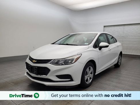 Used 2018 Chevrolet Cruze LS image 1