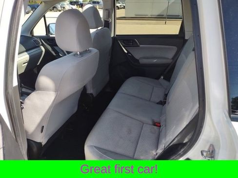 Used 2018 Subaru Forester 2.5i Premium w/ All-Weather Package AWD/4WD image 17
