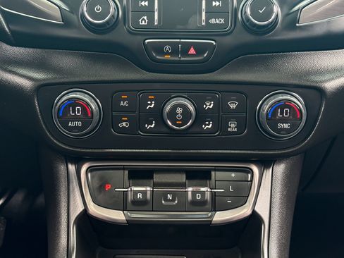 Used 2022 GMC Terrain AT4 AWD/4WD image 19