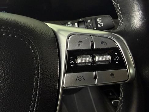 Used 2023 Kia Telluride EX w/ EX Captain's Chair Package AWD/4WD image 21