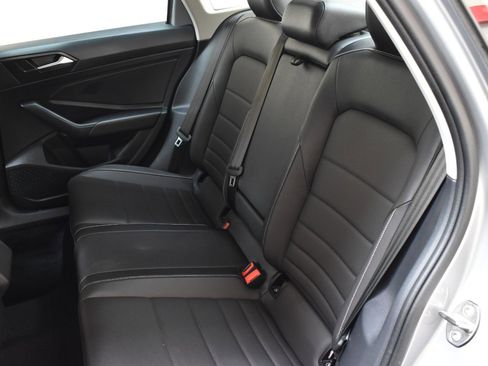 Used 2024 Volkswagen Jetta SE FWD image 17