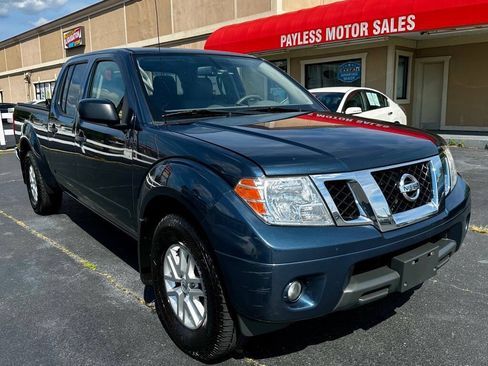 Used 2020 Nissan Frontier SV AWD/4WD image 1