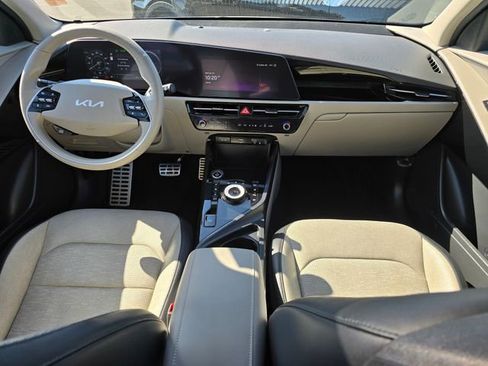 Certified 2023 Kia Niro Wave w/ Wave Preserve Package FWD image 20