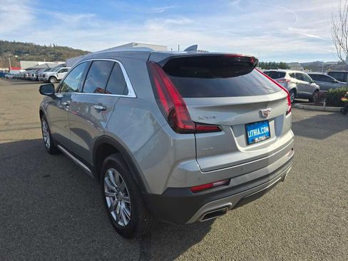 Used 2023 Cadillac XT4 Premium Luxury image 3