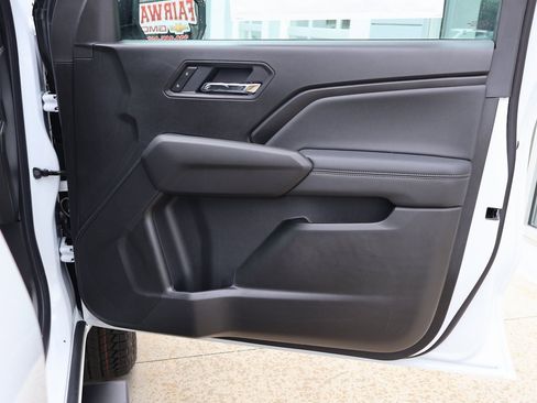 New 2025 GMC Canyon Elevation w/ Convenience Package image 29