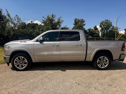 Used 2022 RAM 1500 Limited AWD/4WD image 3