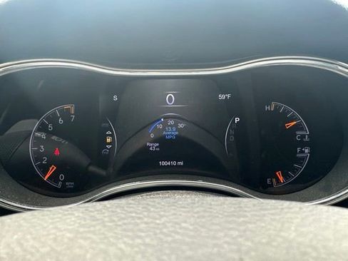 Used 2019 Jeep Grand Cherokee Altitude AWD/4WD image 27