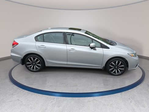 Used 2015 Honda Civic EX-L image 4