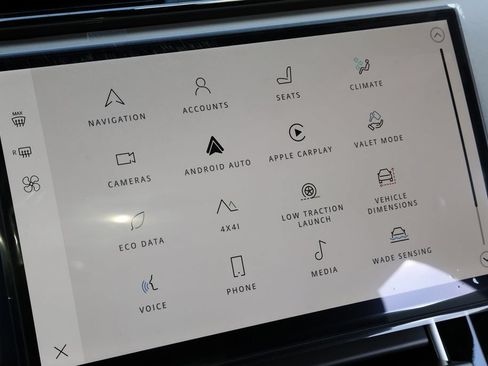 New 2026 Land Rover Range Rover Velar S AWD/4WD image 29