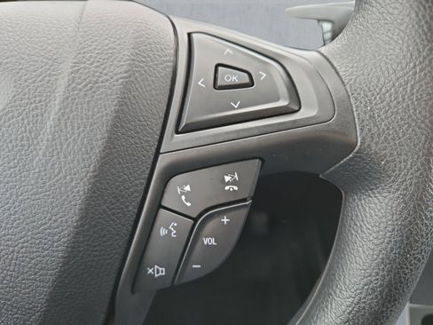 Certified 2022 Ford Edge SE image 15