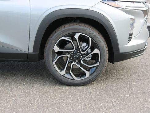 New 2026 Chevrolet Trax RS w/ Driver Confidence Package FWD image 12
