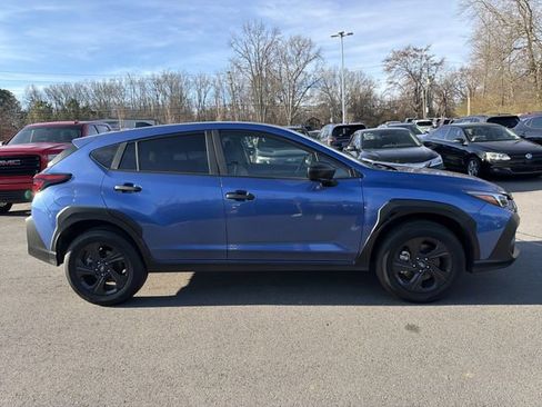 Used 2025 Subaru Crosstrek 2.0i image 3
