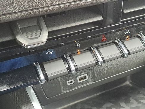 Used 2023 Chevrolet Colorado W/T w/ Advanced Trailering Package image 15