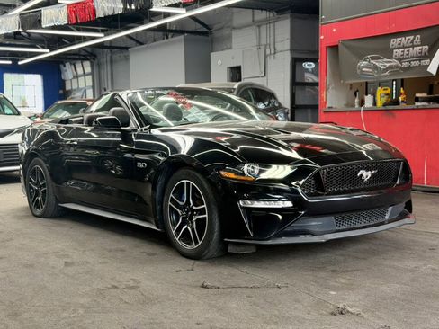Used 2019 Ford Mustang GT Premium RWD image 3