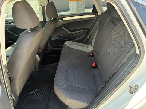 Used 2016 Volkswagen Passat 1.8T S FWD image 34